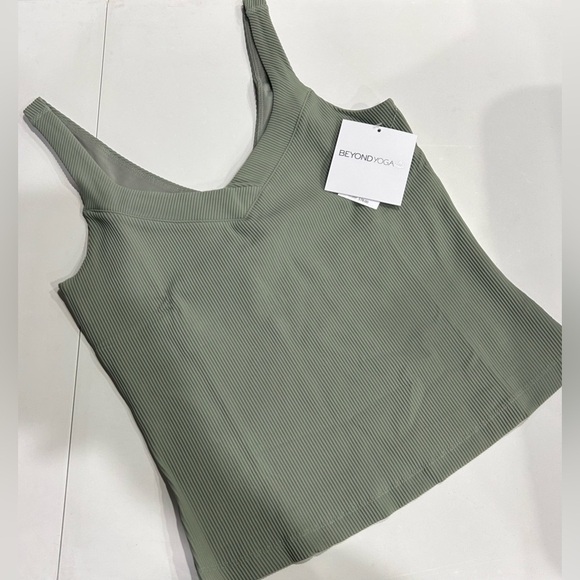 Beyond Yoga Women's Small Impulse Ribbed Classic Tank Grey Sage Green NWT